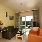 Okan Tower ホテル