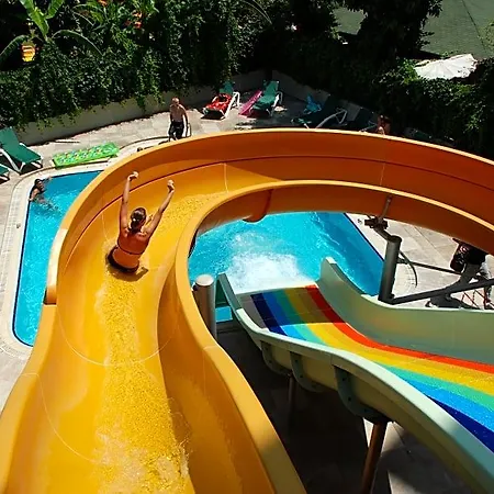 Okan Tower 3*